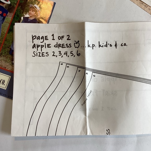 4 /💲20 🤑 Kids apple dress sewing pattern - Picture 3 of 6